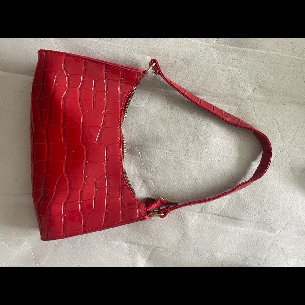 Y2K style purse